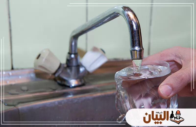 يقوم الفني بتحليل استهلاك المياه بدقة وتصحيح أي أعطال تؤدي لزيادة غير مبررة في الفاتورة.