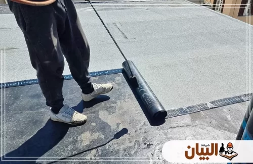 وداعاً لخرير المياه مع خدمة عزل الاسطح بالفلين في الشارقة تنفيذ احترافي يضمن سلامة منزلك وعمرًا أطول للمبنى.